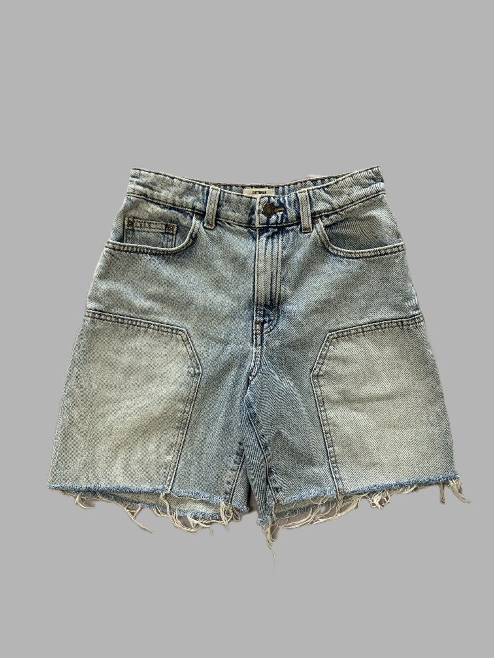 Cotton On Relaxed High‑Waist Blue Denim Frayed Hem Shorts Women Size 24